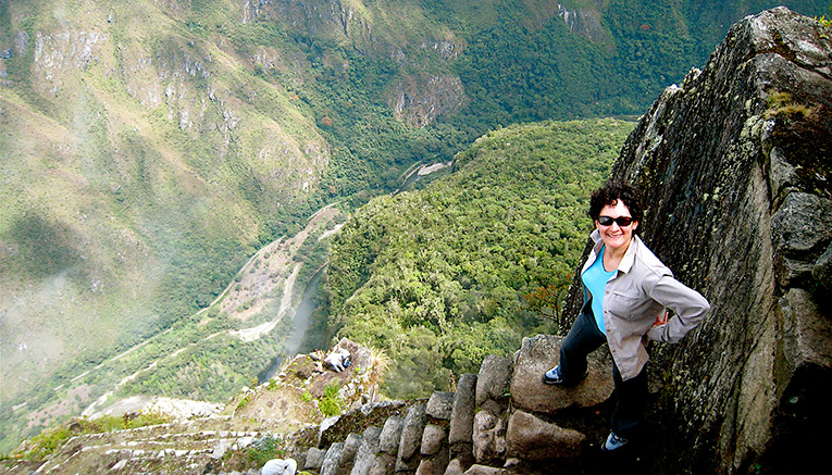 Wpei9-peru-walking-5